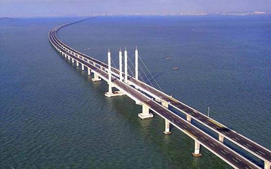 'भूपेन हजारिका' जैसे और पुल भी हैं दुनिया में, कई पर रहते हैं लोग