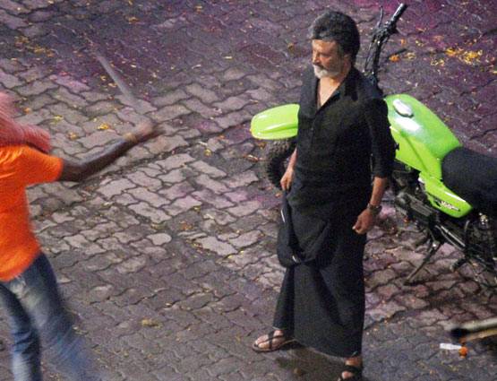 रजनीकांत की फिल्म के सेट से तस्वीरें हुईं लीक, मुंबई में चल रही है शूटिंग