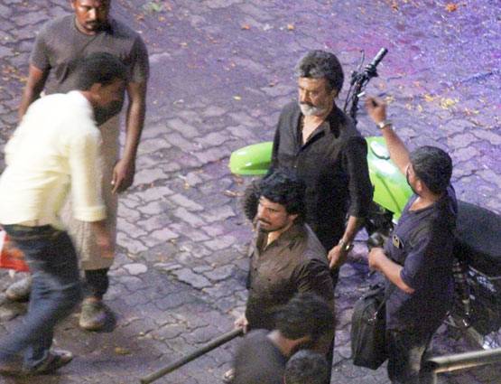 रजनीकांत की फिल्म के सेट से तस्वीरें हुईं लीक, मुंबई में चल रही है शूटिंग