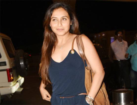 रानी की कमबैक PHOTOS देखकर आप हो जाएंगे हैरान, ब्लू जम्पसूट में आईं नजर