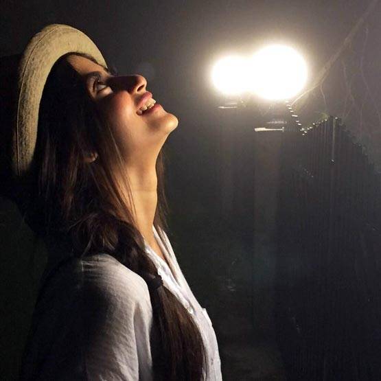 'मॉम' में श्रीदेवी की बेटी का रोल निभाएगी 23 साल की ये पाकिस्तानी लड़की