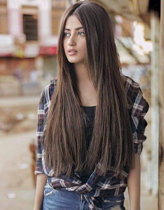 'मॉम' में श्रीदेवी की बेटी का रोल निभाएगी 23 साल की ये पाकिस्तानी लड़की