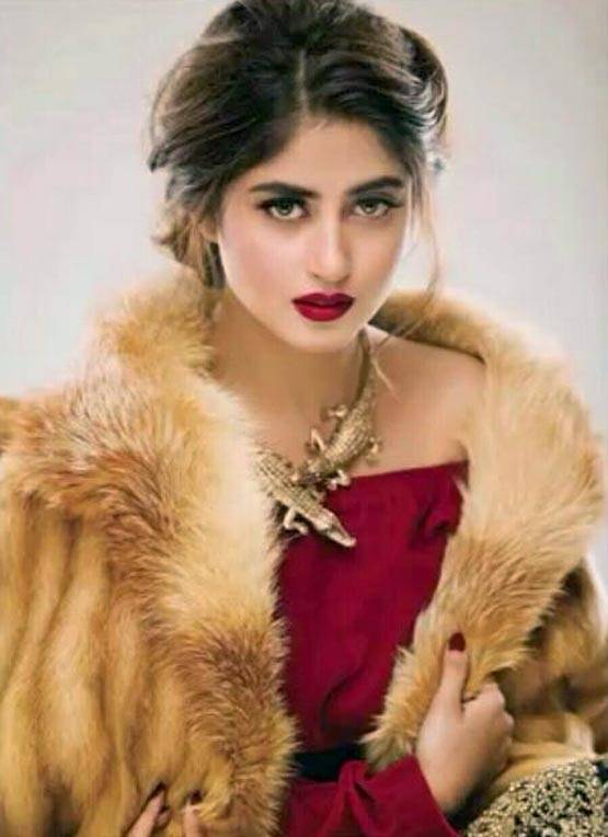 'मॉम' में श्रीदेवी की बेटी का रोल निभाएगी 23 साल की ये पाकिस्तानी लड़की