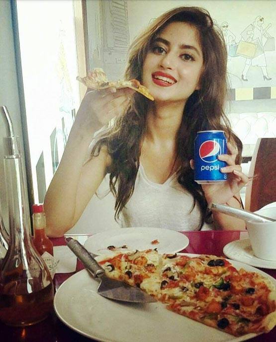 'मॉम' में श्रीदेवी की बेटी का रोल निभाएगी 23 साल की ये पाकिस्तानी लड़की