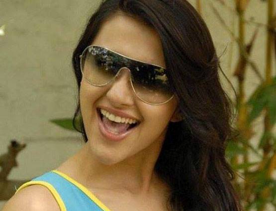 कभी ये ऐक्ट्रेस थी बॉलीवुड की टॉप हीरोइन, अंडरवर्ल्ड के डर से हो गई गायब