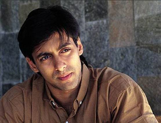 आधे हिंदू आधे मुस्लिम हैं सलमान खान, कभी डायरेक्‍टर ने निकाला था बाहर