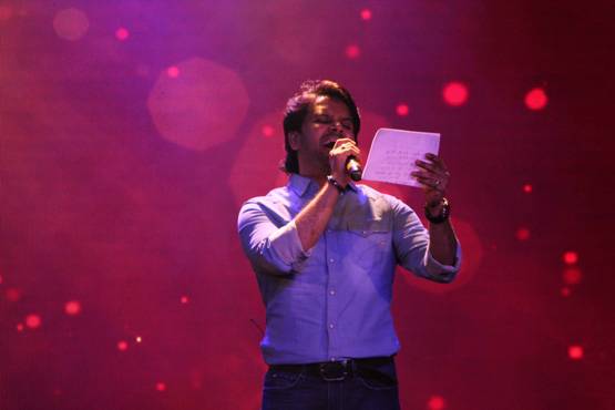 PHOTOS: सलमान ने ट्यूबलाइट के मेटिन संग दिखाया  नागिन डांस