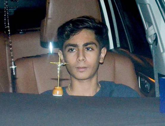 सलमान ने दी ईद पार्टी, जश्न में शामिल हुईं अरबाज की EX वाइफ मलाइका