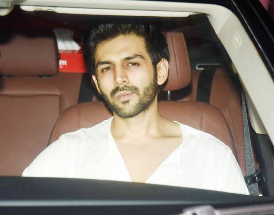 सलमान ने दी ईद पार्टी, जश्न में शामिल हुईं अरबाज की EX वाइफ मलाइका