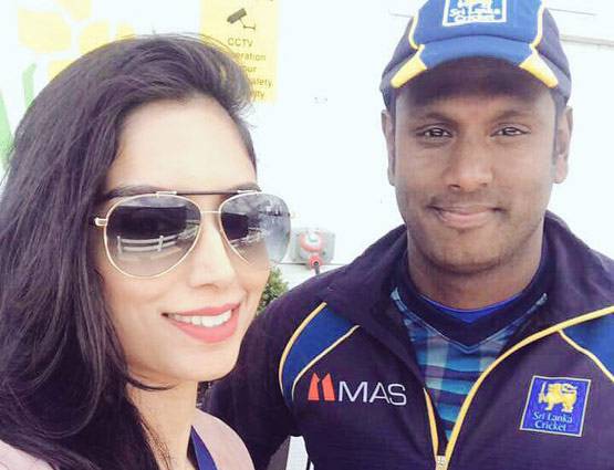 क्या युवराज के साथ इस लड़की की सेल्फी ने हरा दिया टीम इंडिया को?