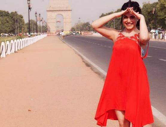 सोशल मीडिया की क्वीन है ये हिरोइन, इस शो से होगी हॉलीवुड में एंट्री