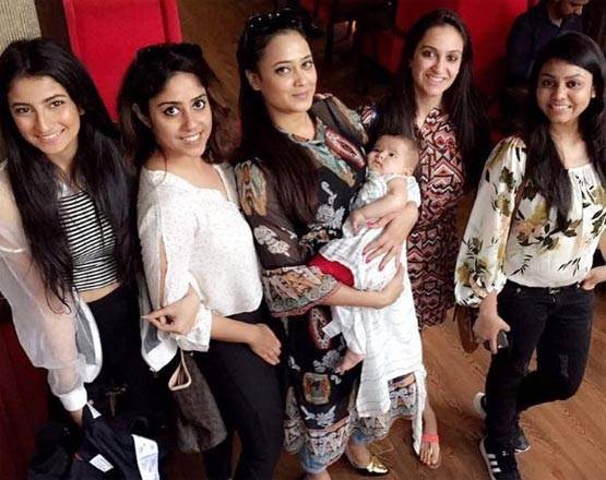 PHOTOS: श्वेता तिवारी बेटे रेयांश के साथ ऐसे कर रही हैं मस्ती