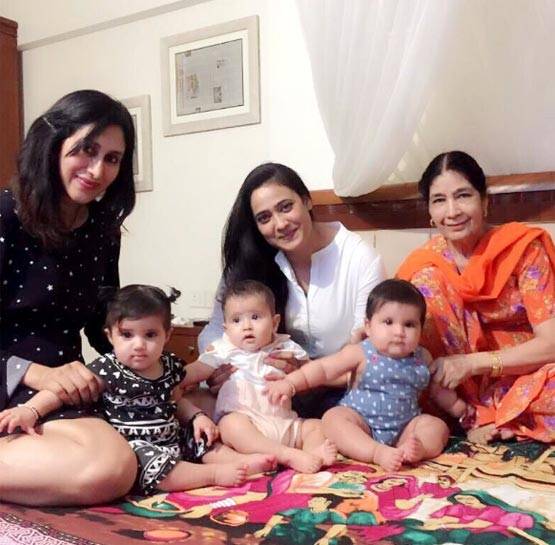 PHOTOS: श्वेता तिवारी बेटे रेयांश के साथ ऐसे कर रही हैं मस्ती