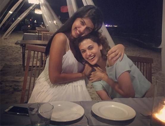 बॉलीवुड एक्टर्स से कम खूबसूरत नहीं हैं उनकी ये बहनें, देखते रह जाएंगे