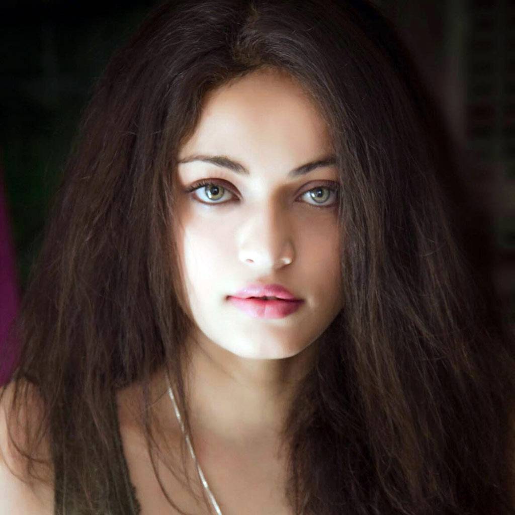 4 साल से बीमार थी 'ऐश्वर्या की हमशक्ल हिरोइन', नहीं हो पा रही थी खड़ी