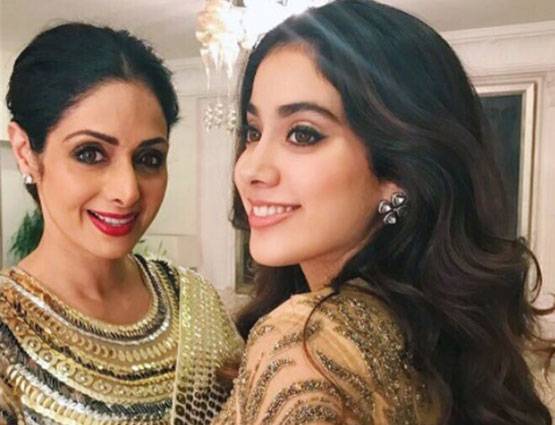 श्रीदेवी हैं सख्त मम्मी, बेटियों के ब्वॉयफ्रेंड और पार्टीज नहीं पसंद