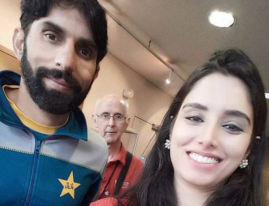 क्या युवराज के साथ इस लड़की की सेल्फी ने हरा दिया टीम इंडिया को?