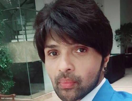 गोलू मोलू हिमेश रेशमिया के 6 पैक एब्स ने जब फैन्स को चौंकाया