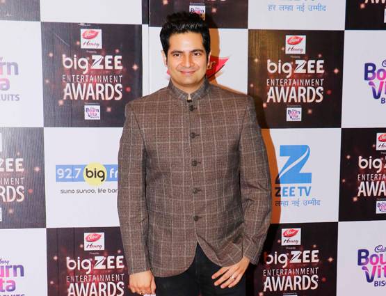 PHOTOS: जी एंटरटेंमेंट अवॉर्ड्स में सलमान-आलिया संग पहुंचे ये सितारें