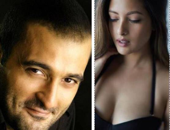 जॉन के लिए रिया सेन ने तोड़ा था अक्षय खन्ना का दिल, क्या तभी 42 के होकर भी हैं कुंवारे