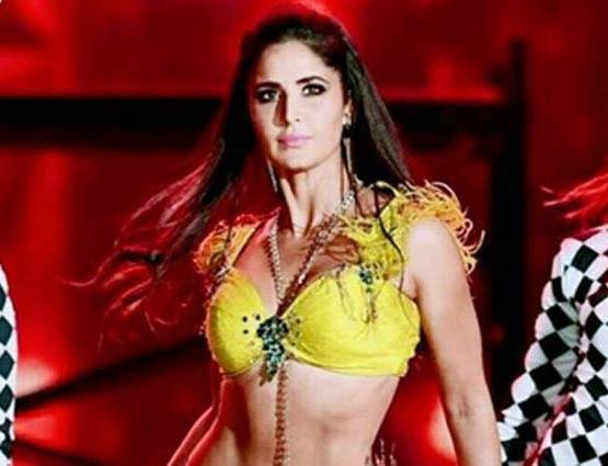 'काला चश्मा' और 'कमली' पर IIFA में जमकर थि‍रकीं कटरीना