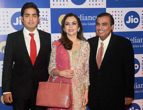 मुकेश अंबानी को पसंद है दाल-चावल, बच्‍चों को 5 रुपए पॉकेट मनी देते थे