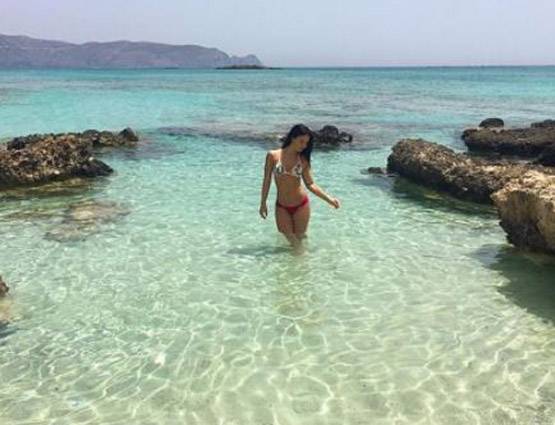 कपिल शर्मा की हि‍रोइन का BIKINI अंदाज, बिग बॉस में सलमान की थी खास