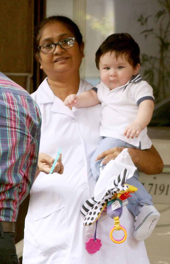 इंटरनेट पर वायरल हो रही हैं करीना के बेटे तैमूर की ये नई तस्वीरें