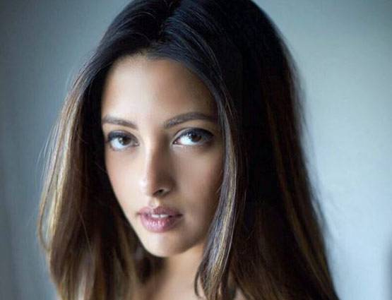 MMS स्कैंडल का शिकार हुई थीं रिया सेन, वायरल हुआ BIKINI SHOOT