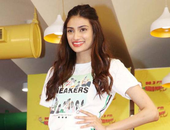 चाचा-भतीजा गौगल पहन मचा रहे हैं धूम, The Goggle song रिलीज