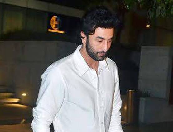 नीतू कपूर ने पति ऋषि कपूर और परिवार संग इस अंदाज में सेलिब्रेट किया B'day