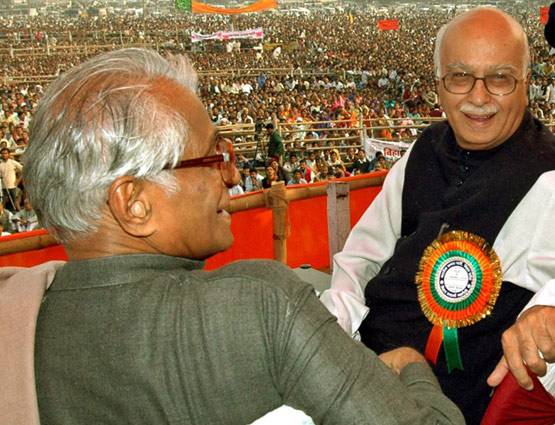 नीतीश कुमार के बारे में जानिये सब कुछ यहां, इंजीनियरिंग से सोशल इंजीनियरिंग तक का सफर