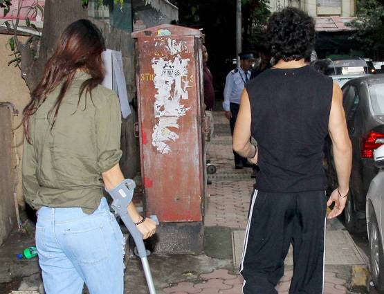 PHOTOS: पैर टूटने के बावजूद टाइगर के साथ डेट पर दिखीं दिशा पाटनी