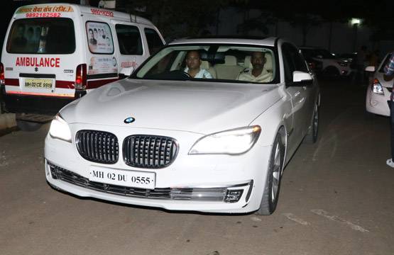 सेट पर बेहोश हुए कपिल शर्मा, बिना शूट किए लौटे शाहरुख-अनुष्का, देखें तस्वीरें