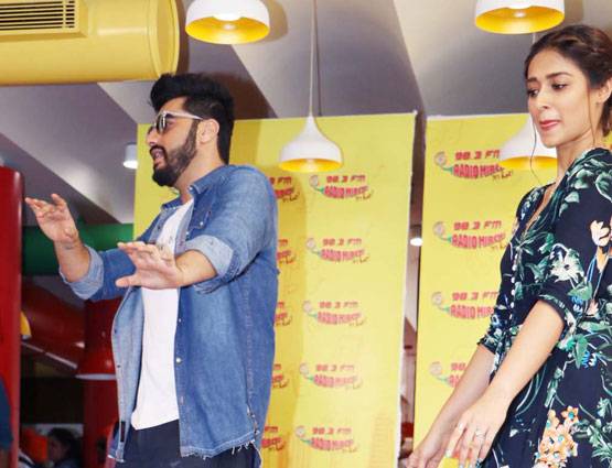 चाचा-भतीजा गौगल पहन मचा रहे हैं धूम, The Goggle song रिलीज