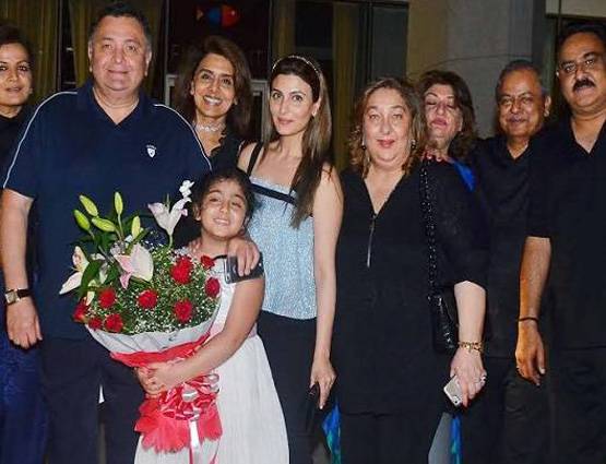 नीतू कपूर ने पति ऋषि कपूर और परिवार संग इस अंदाज में सेलिब्रेट किया B'day