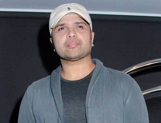 गोलू मोलू हिमेश रेशमिया के 6 पैक एब्स ने जब फैन्स को चौंकाया