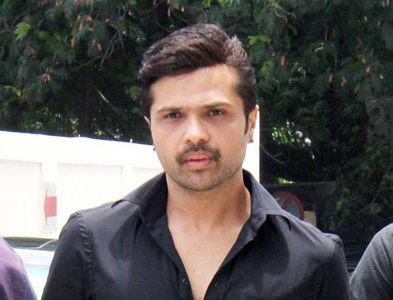 गोलू मोलू हिमेश रेशमिया के 6 पैक एब्स ने जब फैन्स को चौंकाया