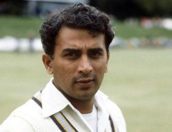 संजय दत्त की नहीं इस क्रिकेटर के प्यार में दीवानी हो गई थीं माधुरी