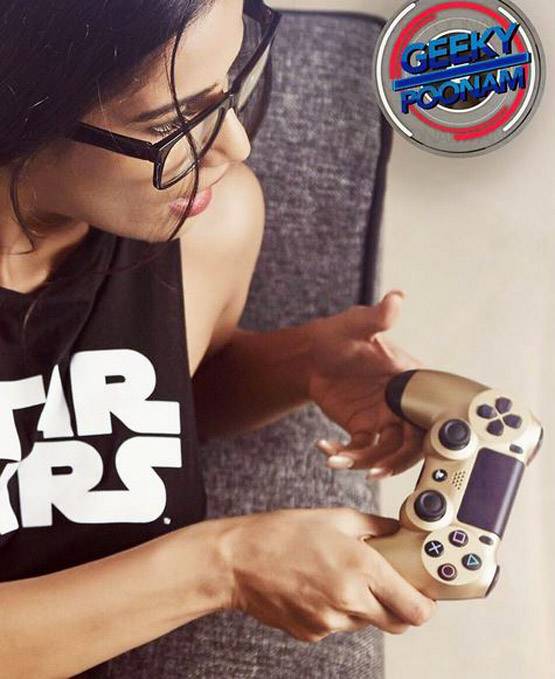 पूनम पांडे ने कराया BIKINI SHOOT, सोशल मीडिया पर PHOTOS हुईं वायरल