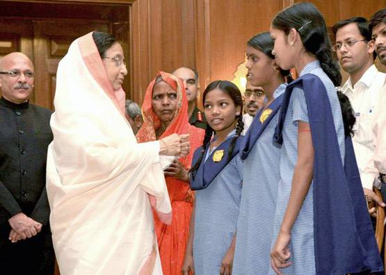 देसी-विदेशी तोहफे अपने साथ ले गई थीं प्रतिभा पाटिल, भेजा गया था नोटिस