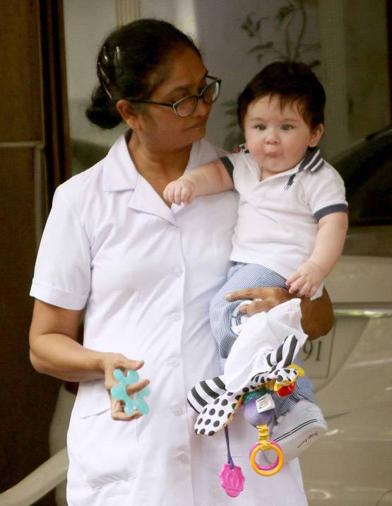 इंटरनेट पर वायरल हो रही हैं करीना के बेटे तैमूर की ये नई तस्वीरें