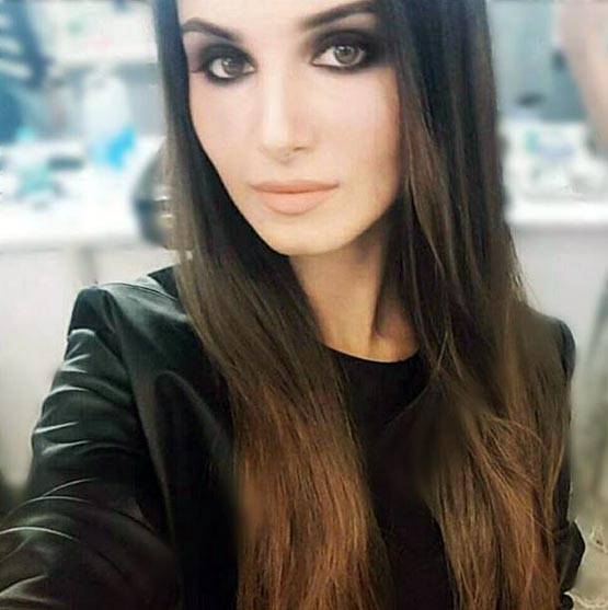 PHOTOS: करण जौहर लॉन्च करेंगे इस एक्ट्रेस को, टीवी में आ चुकी हैं नजर