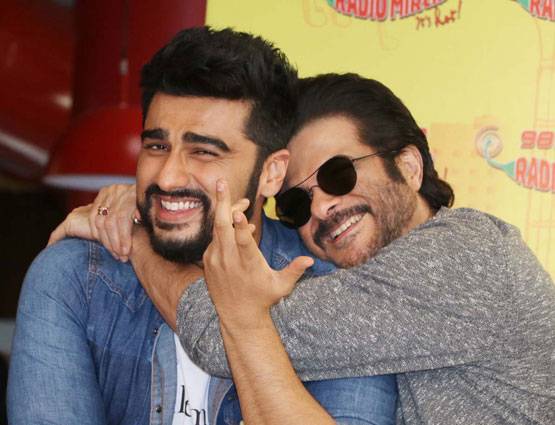 चाचा-भतीजा गौगल पहन मचा रहे हैं धूम, The Goggle song रिलीज