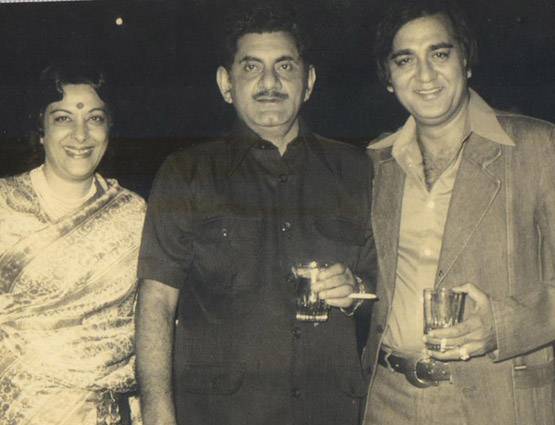 राजेश खन्ना को सुपर स्टार बनाने वाले ने गाया था शोले के लिए गाना...