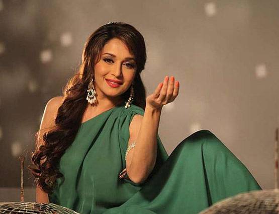 संजय दत्त की नहीं इस क्रिकेटर के प्यार में दीवानी हो गई थीं माधुरी