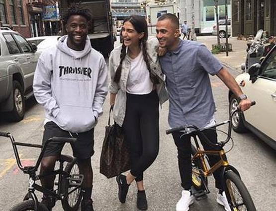 'बॉयफ्रेंड' संग न्यूयॉर्क में हॉलीडे मना रही हैं सोनम, शेयर की PHOTOS