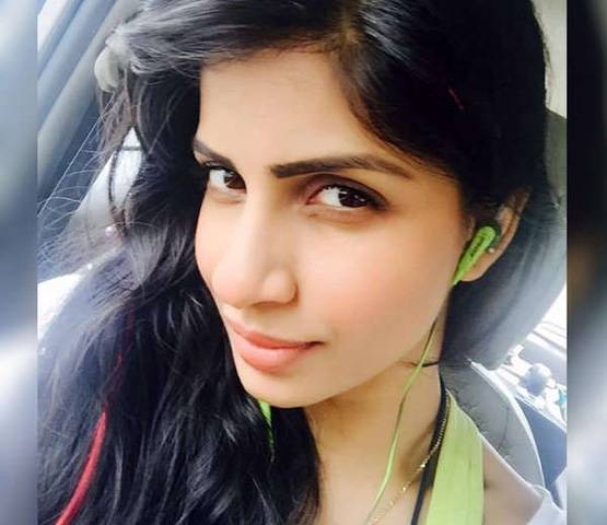 इतनी सी उम्र में उड़ाती है बोइंग 777 फाइटर जेट, देखें कौन है ये लड़की