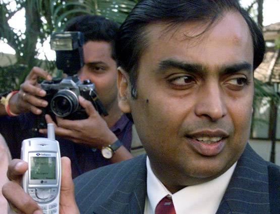 4 आने के 'सूत ट्रेडिंग' से 'फ्री के JIO' तक कैसे बना ब्रांड 'अंबानी'
