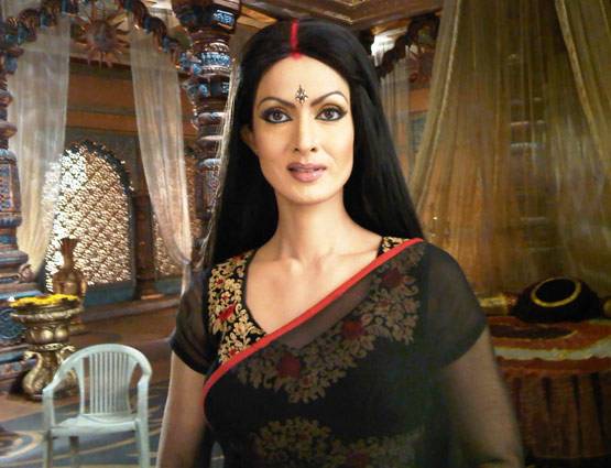 आज की चंद्रकांता पर भारी है 27 साल पुरानी चंद्रकांता की खूबसूरती